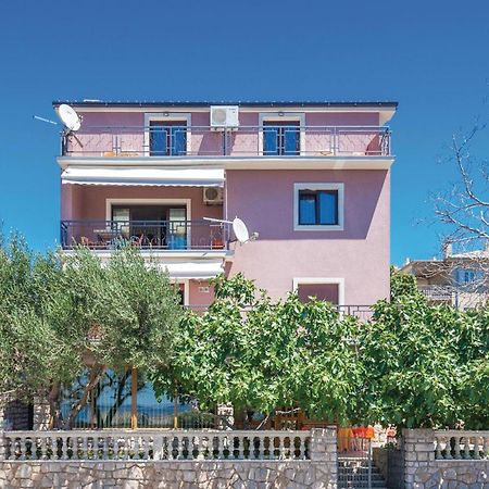 Cozy Apartment In Novi Vinodolski With Kitchen ภายนอก รูปภาพ