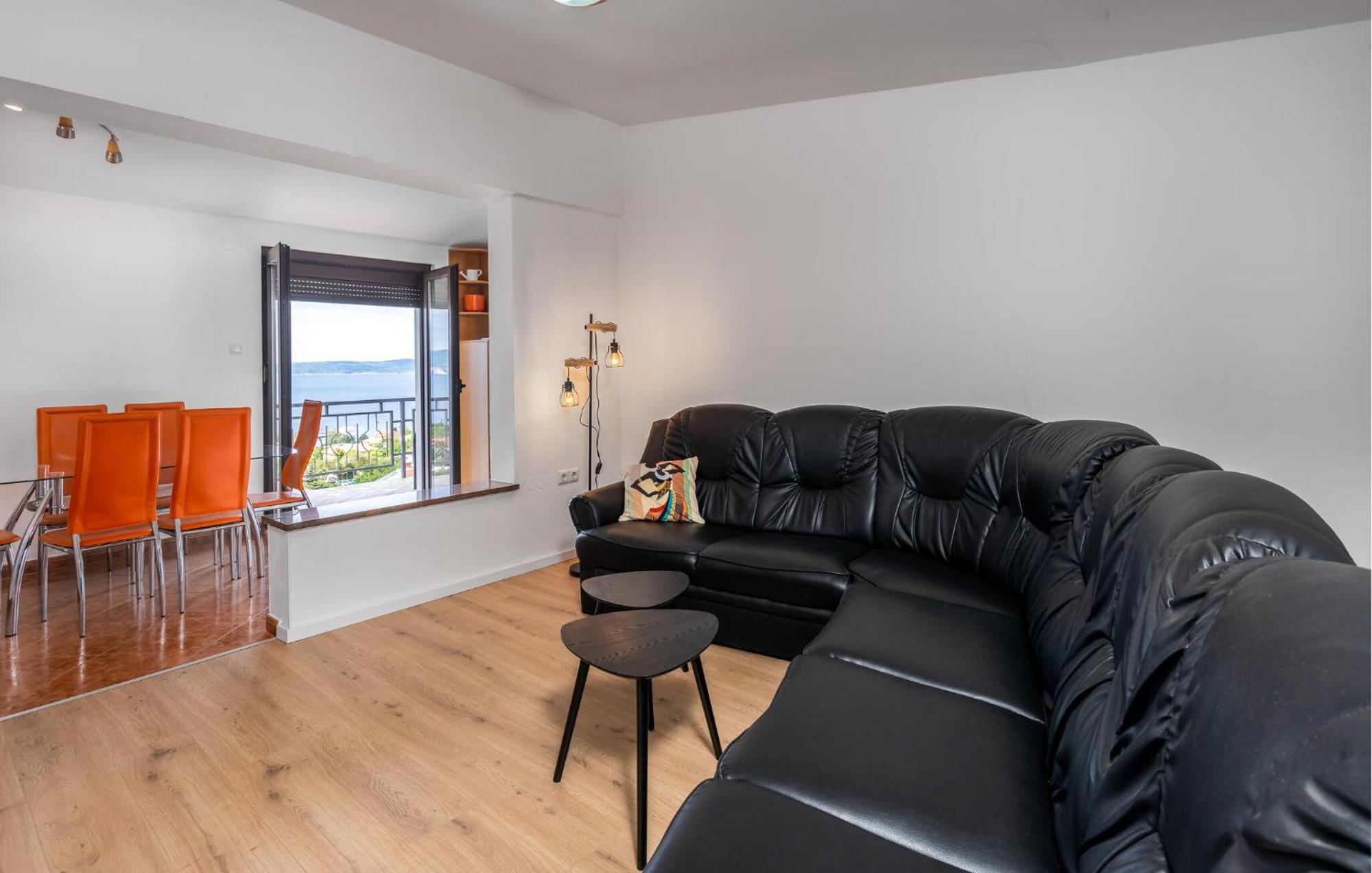 Cozy Apartment In Novi Vinodolski With Kitchen ภายนอก รูปภาพ