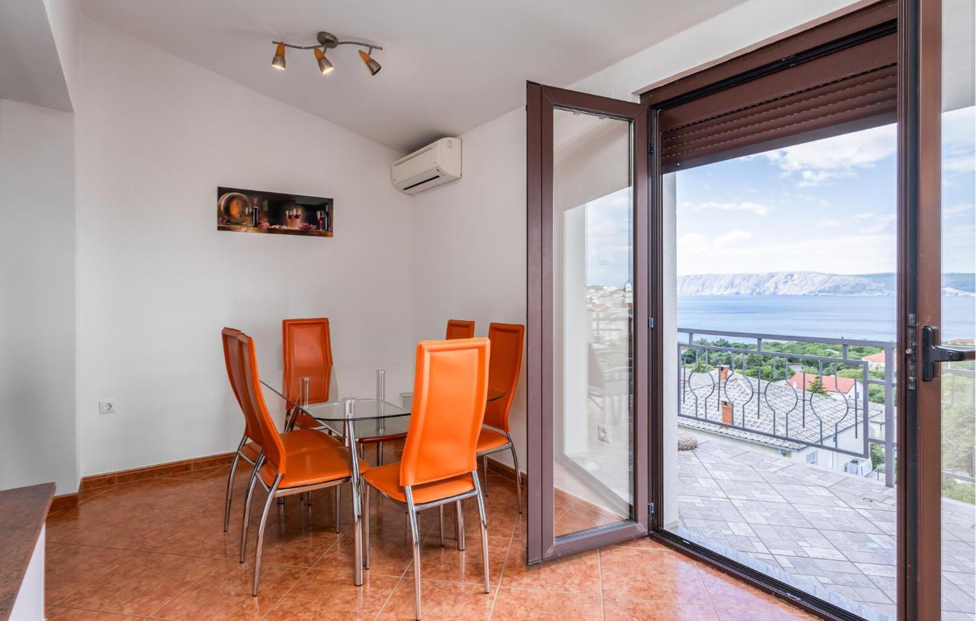 Cozy Apartment In Novi Vinodolski With Kitchen ภายนอก รูปภาพ